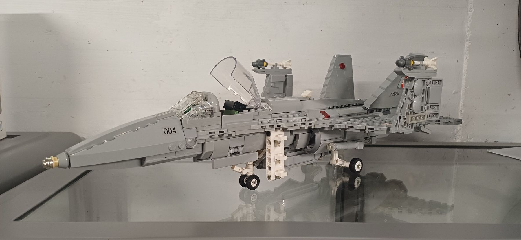 Lego Baukästen: Lego FA-18 Schweizer Luftwaffe – Gebraucht aus Schachen LU von Passagier959 2