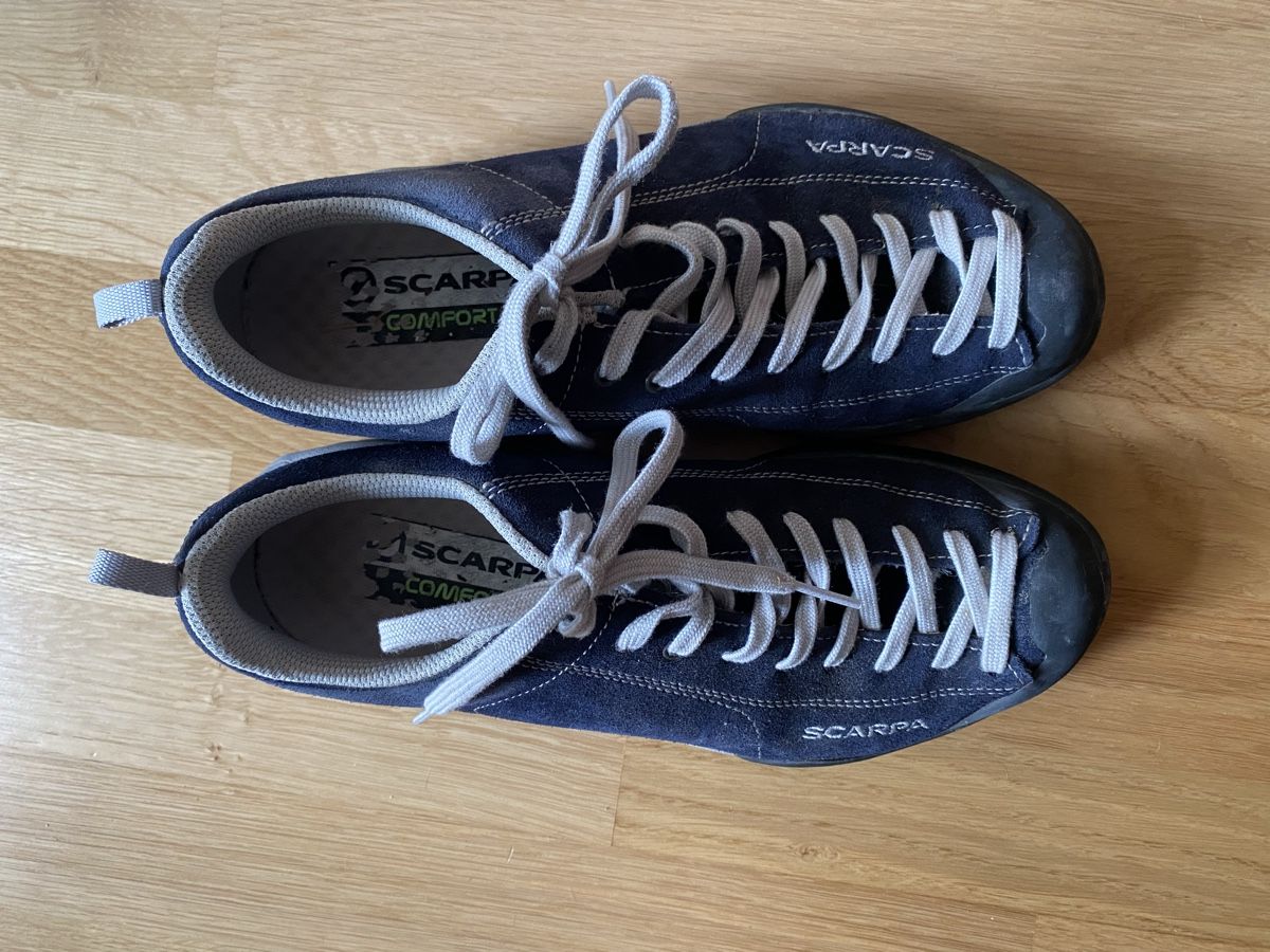 Scarpa Chaussures femmes: Scarpa Trekkingschuh, dunkelblau, Grösse 41 – D'occasion à Zürich par Larissarah 1