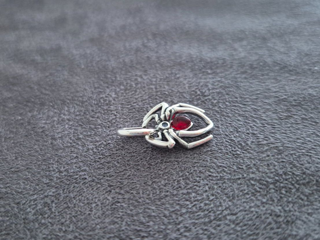 Anhänger: Silber Charm Spinne +Garantie – Neu (gemäss Beschreibung) aus Rotkreuz von Carbone_Bijou-Shop 1