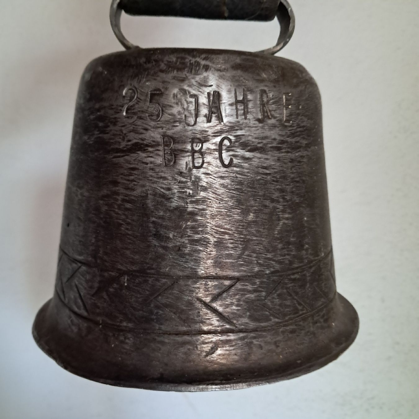 Campanacci mucche: ALTE STAHL GLOCKE HANDGEFERTIGT  – Usato da Murten venduto da SHETHOF 4