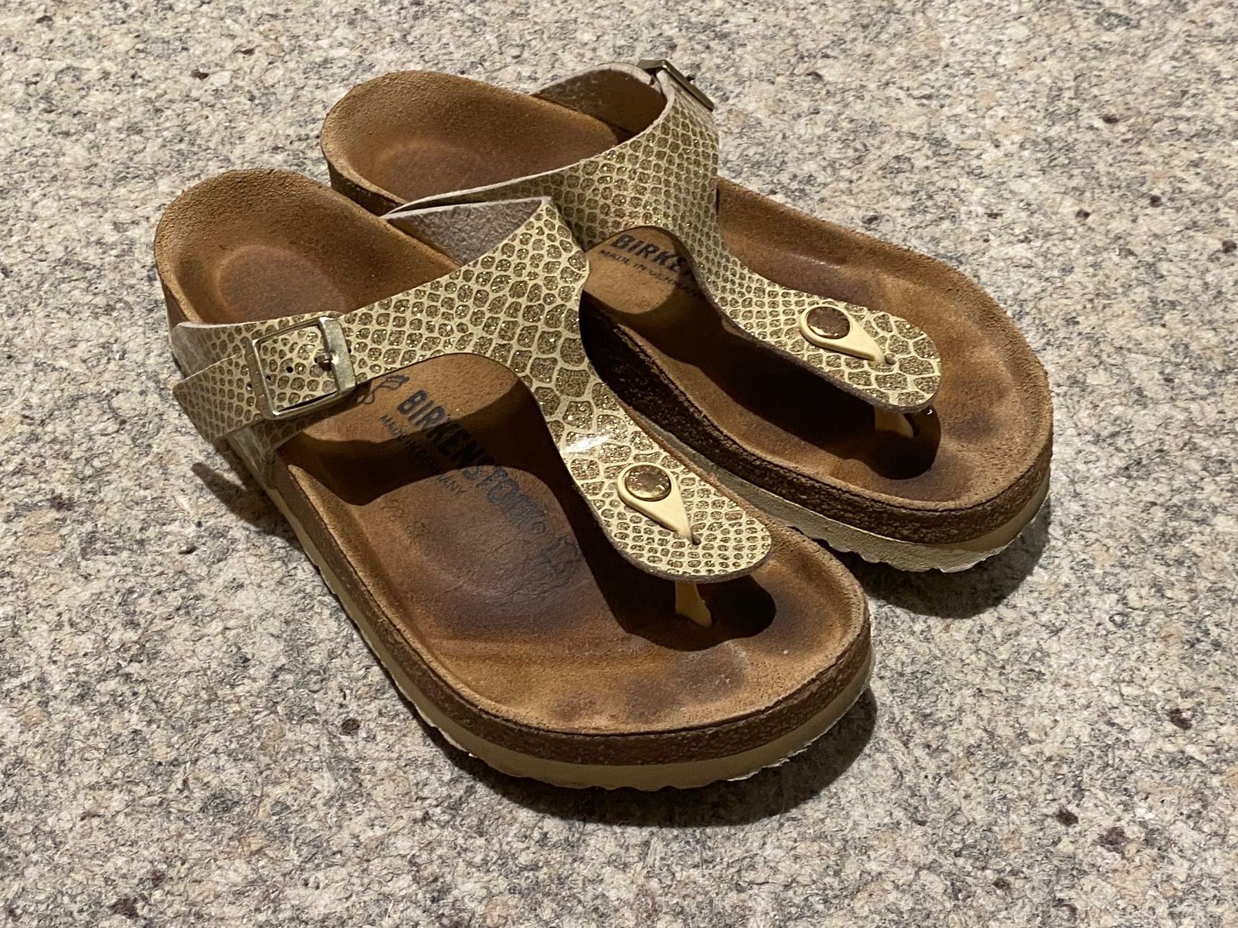 Birkenstock Chaussures femmes: Birkenstock Gizeh Gr. 39 – D'occasion à Wattwil par edel88 2