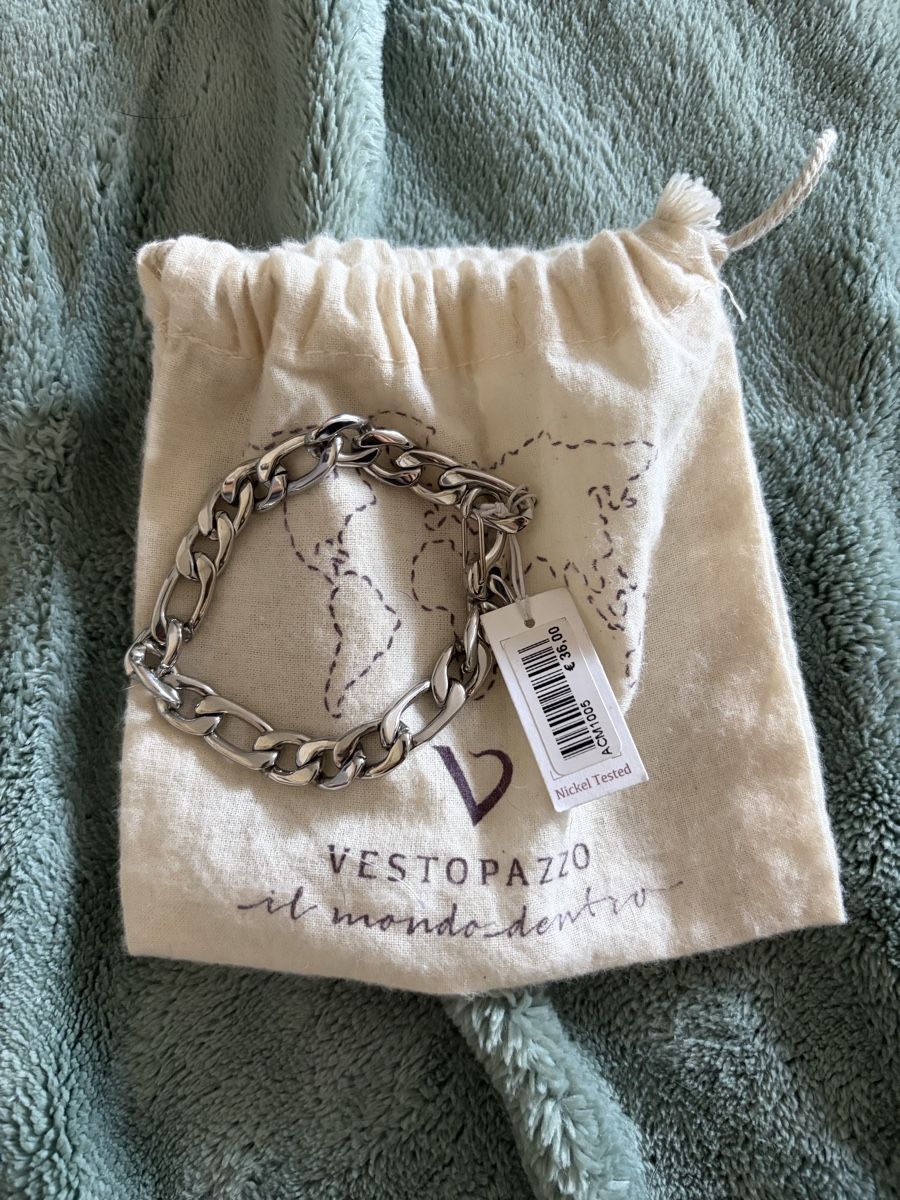 Armbänder & -reifen: Armband silberfarben mit Beutel NEU – Neu und originalverpackt aus Urtenen-Schönbühl von LaPriinciipessa