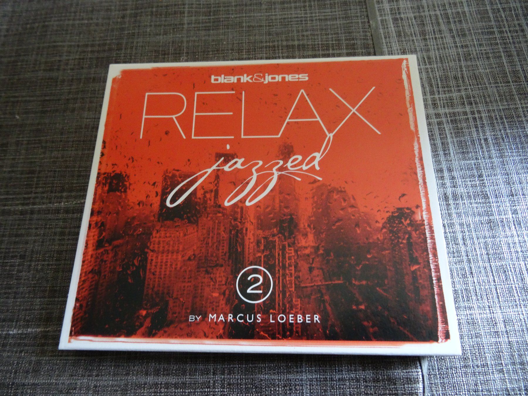 CD: Black & Jones - Relax Jazzed 2 CD – Usato da Olten venduto da Disc-Ausverkauf