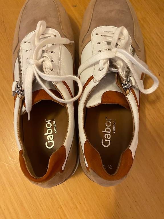 Gabor Scarpe da donna: Hochwertiger Gabor Turnschuh – Usato da Mettmenstetten venduto da Beststeller