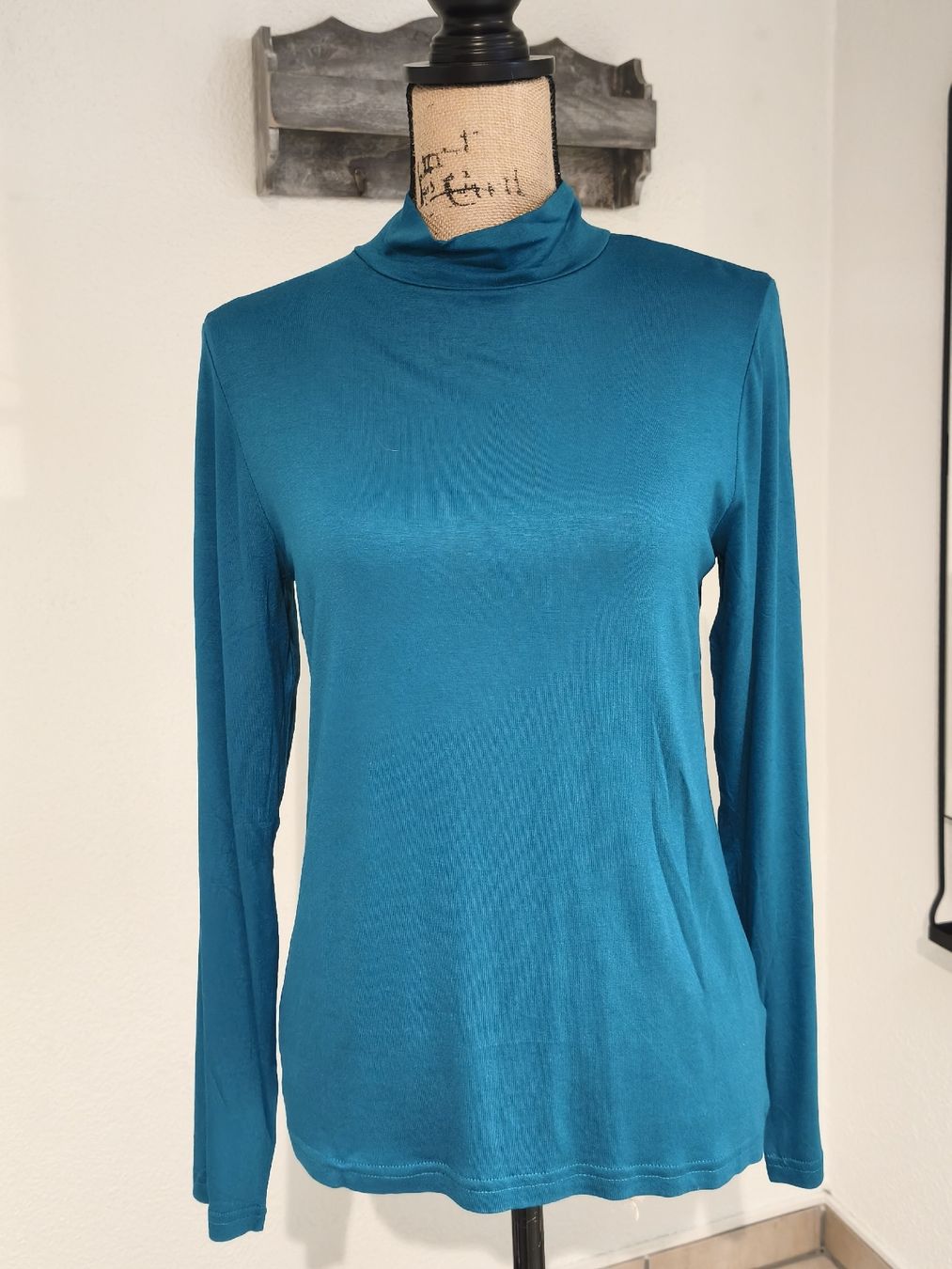 Pullover & Sweatshirts: Damen Rollkragenpulli petrol Grösse L neu – Neu und originalverpackt aus Emmetten von SecondhandSiska