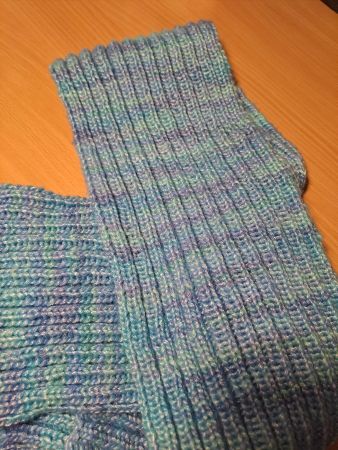 Schal 🧣blau bunt meliert  - handgestrickt - *NEU*