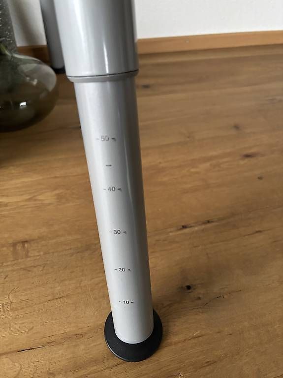 Scrivanie: IKEA Thyge Schreibtisch – Usato da Büron venduto da DanyP 1