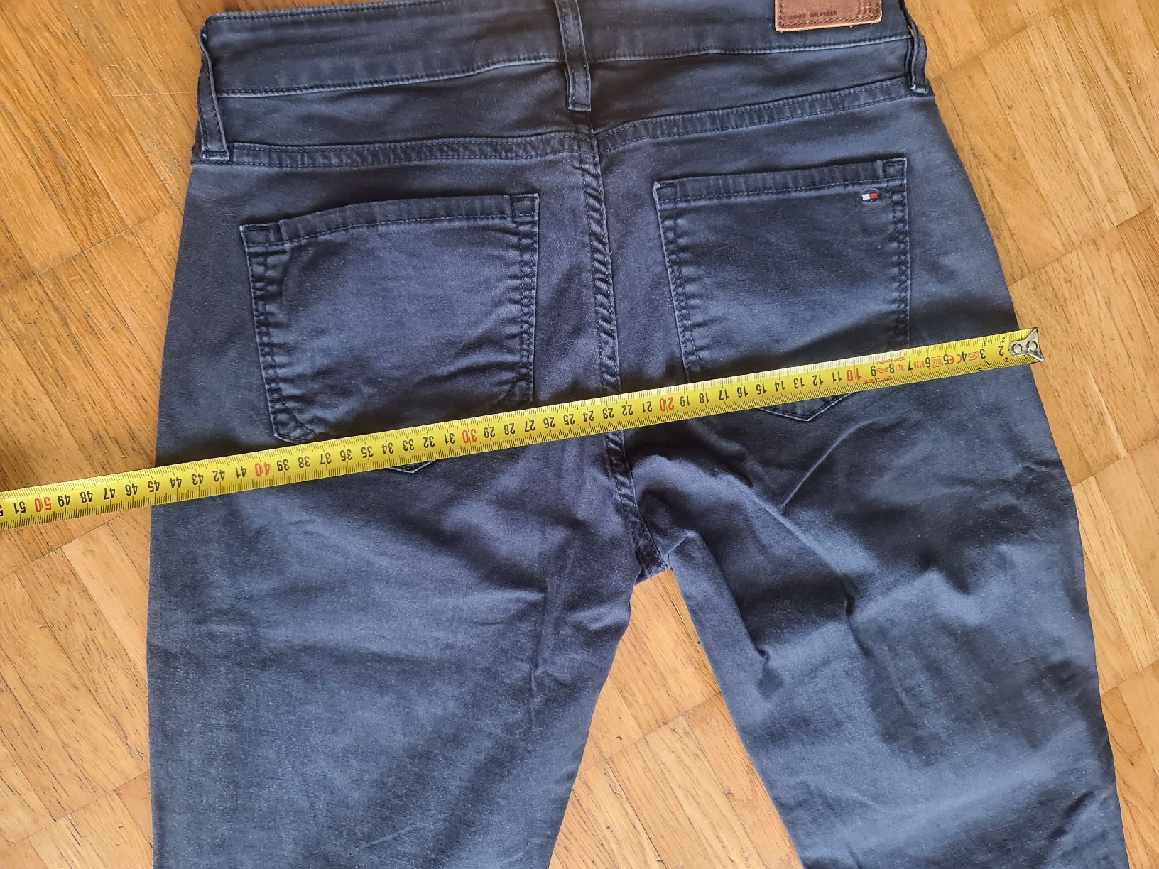 Tommy Hilfiger Pantaloni: Hose Hilfiger gr 4 Damen – Usato da Emmenbrücke venduto da gatasalvache 2