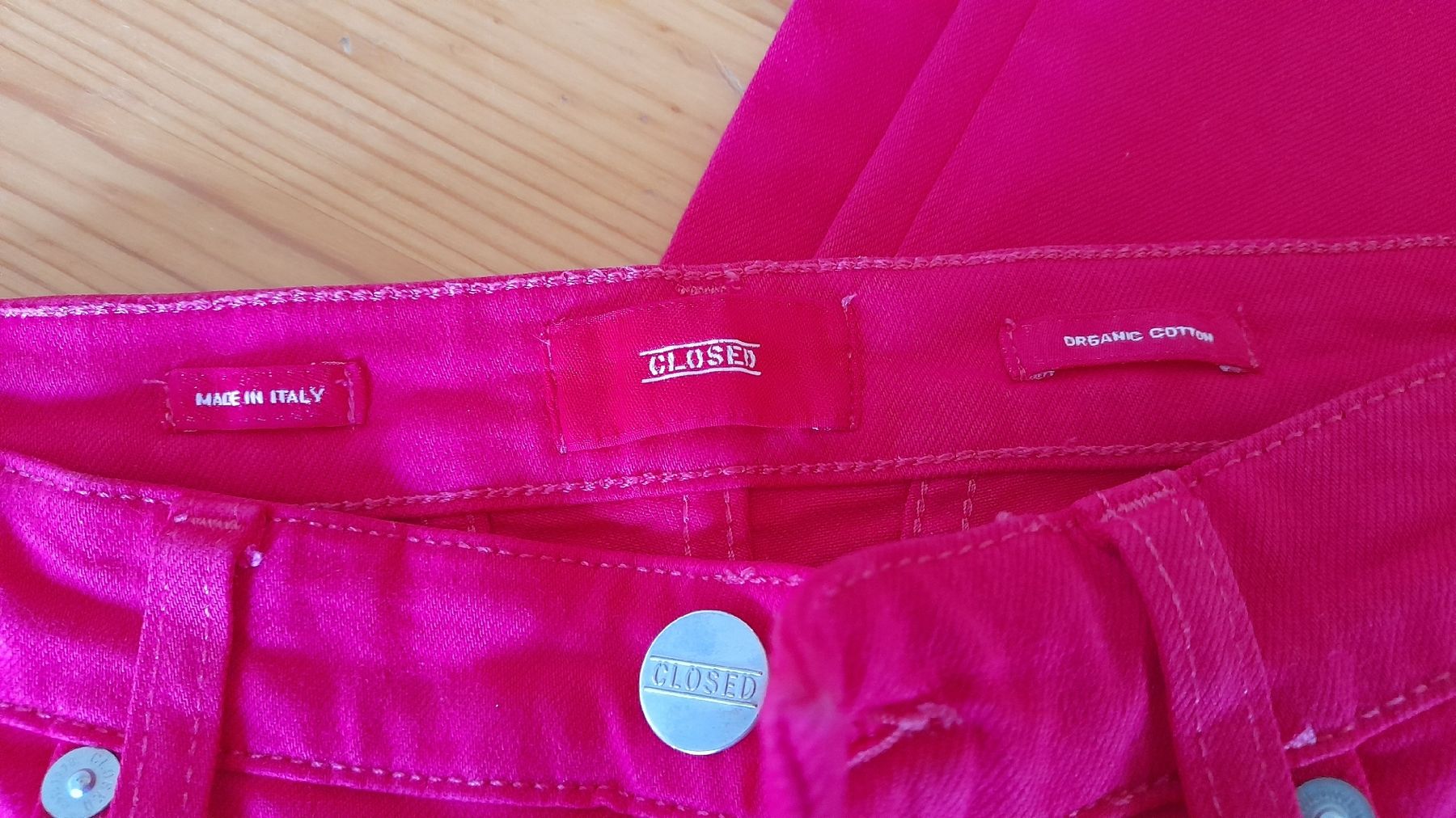Closed Jeans: Jeans gr. 26, von Closed – Usato da Nesslau venduto da Churfirsten08 1