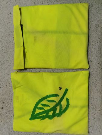 2 reflektierende Warnwesten