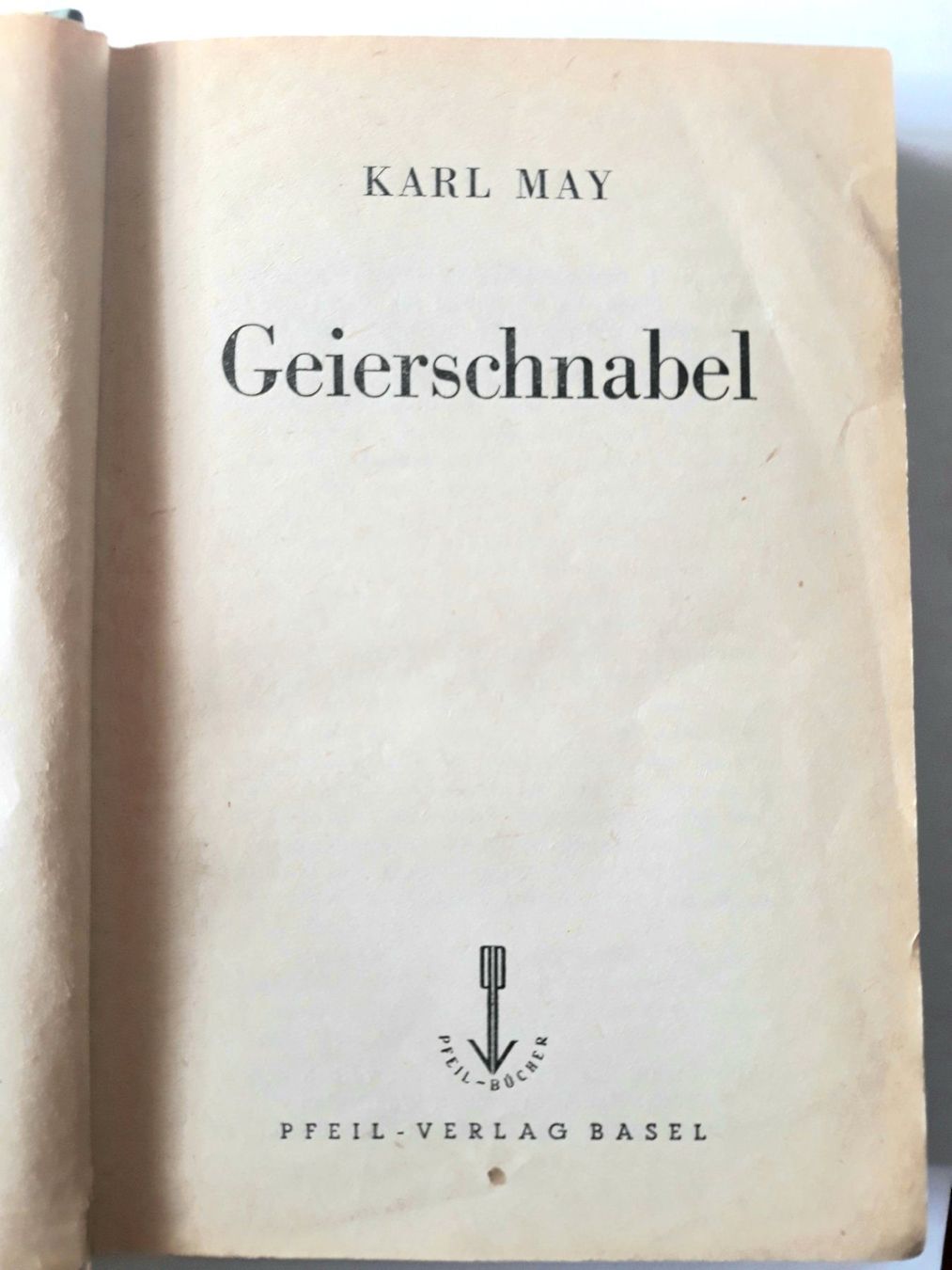 Libri: Karl May - Trapper Geierschnabel - gebunden – Usato da Niederuzwil venduto da lubimaja 1