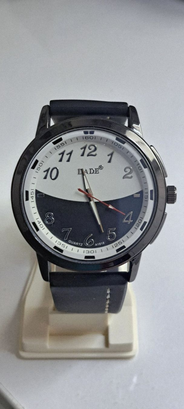 Orologi: elegante Modeuhr blau / weiss – Nuovo (secondo la descrizione) da Oftringen venduto da Second-Hand-Uhren