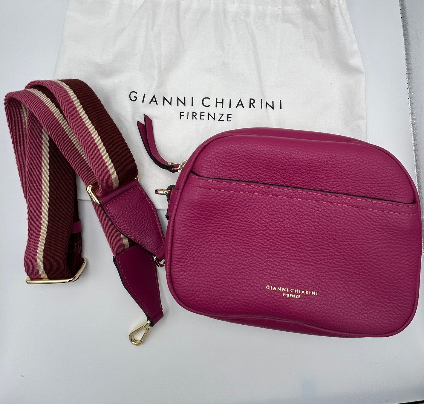 Gianni Chiarini Borse da donna: Gianni Chiarini pinke Kameratasche – Nuovo (secondo la descrizione) da Turgi venduto da dewi2003