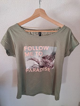 T-Shirt in olivgrün