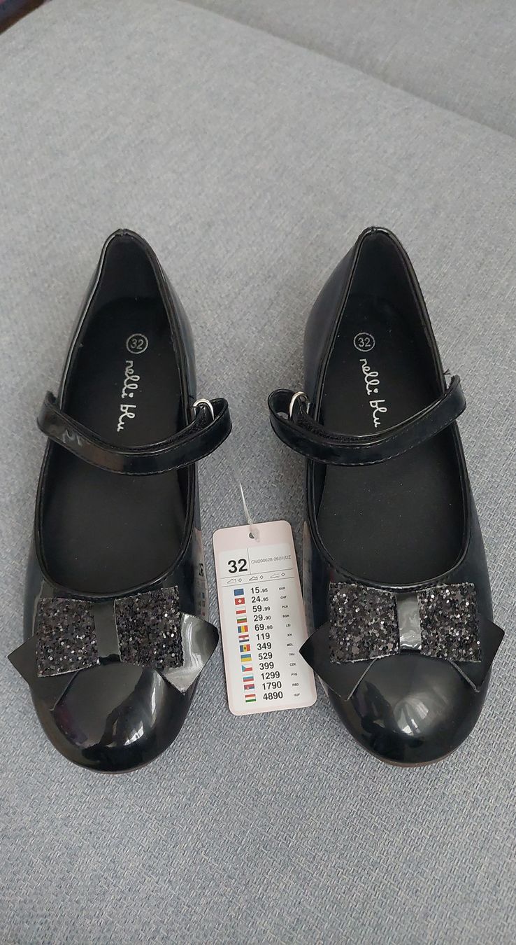Scarpe per ragazze: Neu! Mädchenschuhe Gr. 32 – Nuovo e nell'imballaggio originale da Flims Dorf venduto da Truemorish