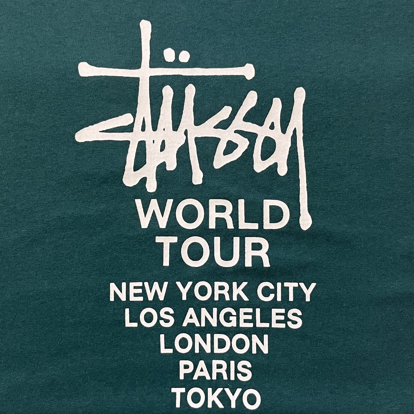 Stüssy T-Shirts: Stüssy World Tour Tee (M) – Neu (gemäss Beschreibung) aus Chamoson von Sapoloshop 1