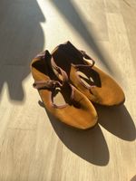 Samt Mary-Janes in schönem goldbrau (39)