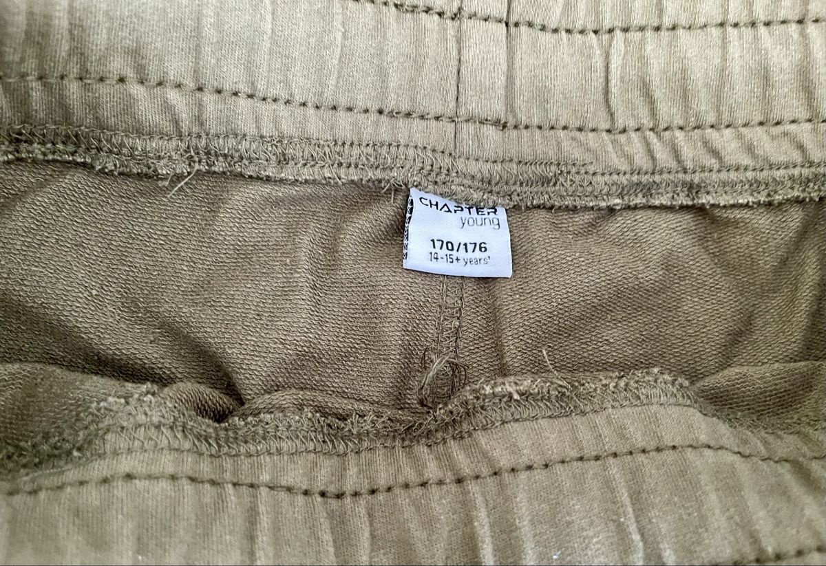 Hosen: lässige Shorts Gr. 170 / 176 – Gebraucht aus Buchrain von Sunny026 2