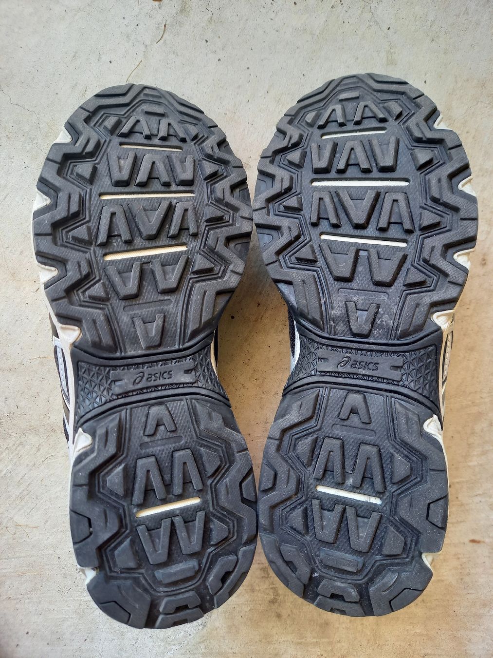Asics Scarpe da uomo: Asics Gel Venture 6, Gr. 39 – Nuovo (secondo la descrizione) da Zürich venduto da Veramone 4
