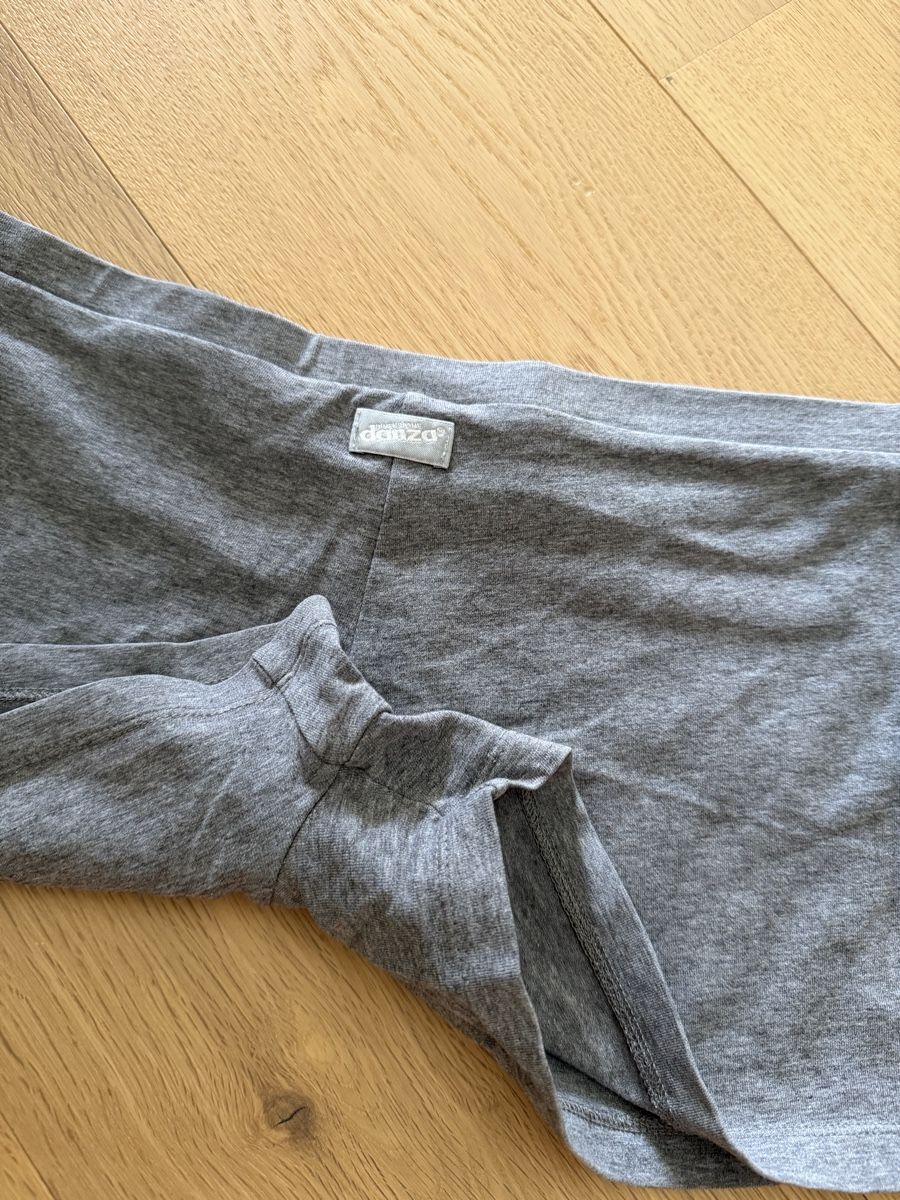 Pantalons: Danza shorts grey - M – D'occasion à Wetzikon ZH par dor_rmq2 3