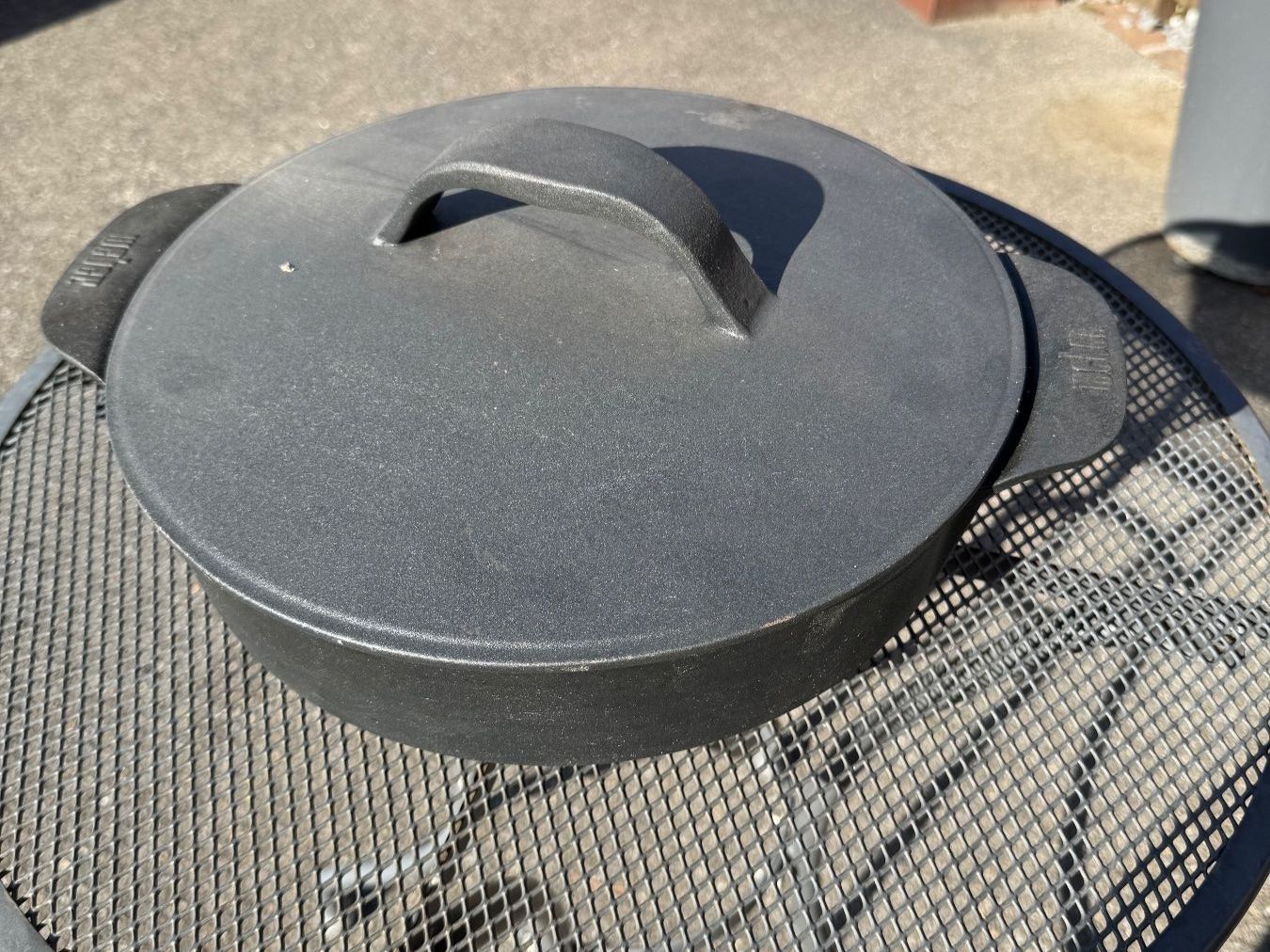 Casseroles: Weber Dutch Oven – D'occasion à Schafisheim par ott_5gkh