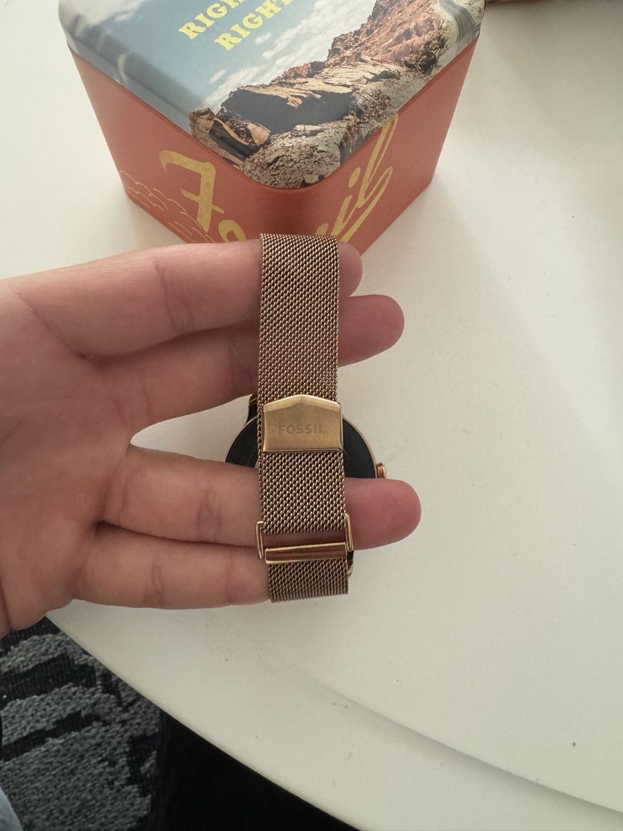 Fossil Smartwatch: Fossil Smartwatch Gold DW11F1 – Usato da Zürich venduto da swiss.tech 2