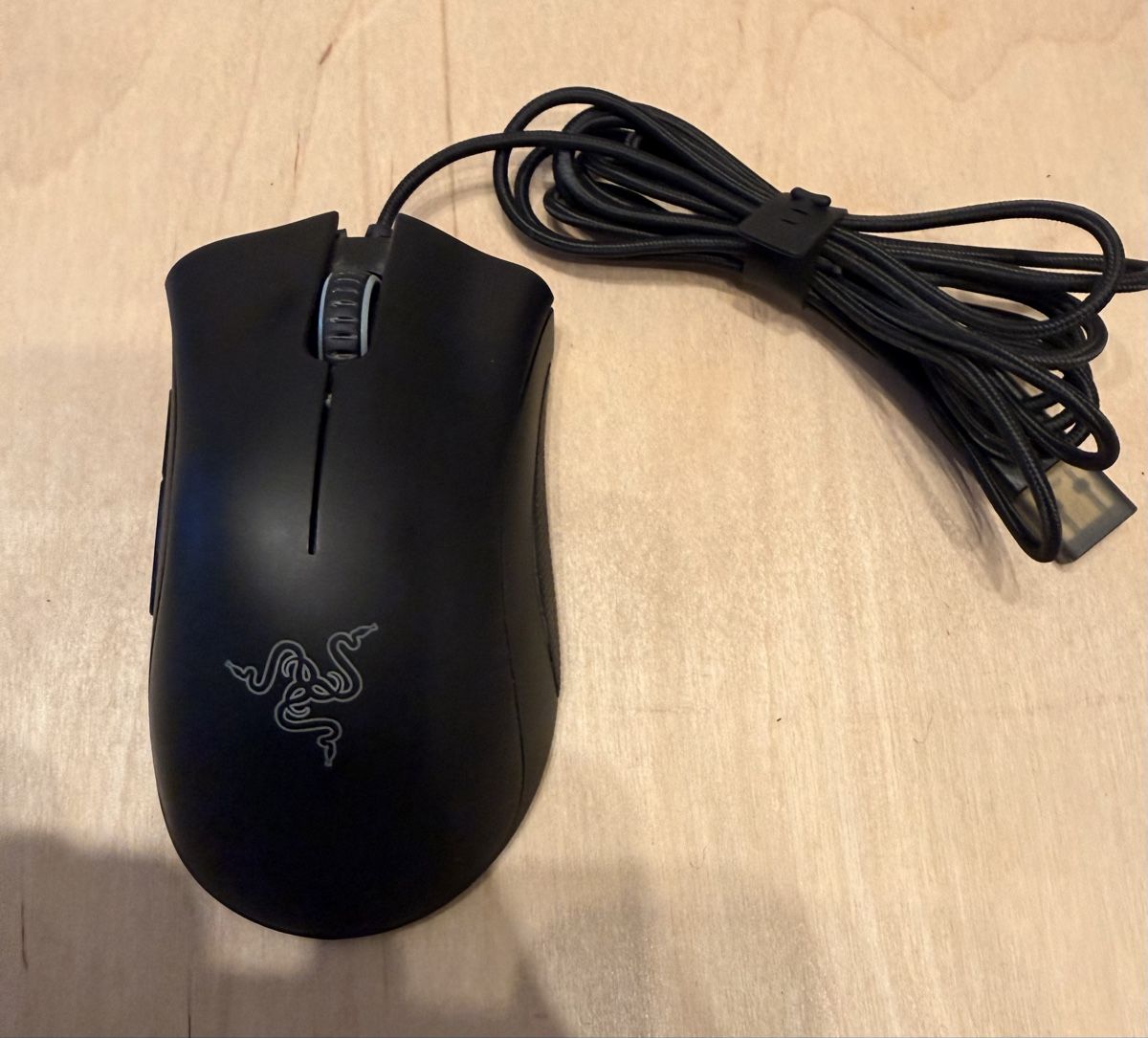 Razer Maus: Razer DeathAdder Chroma - Gaming Mouse – Gebraucht aus Basel von Mulce 2