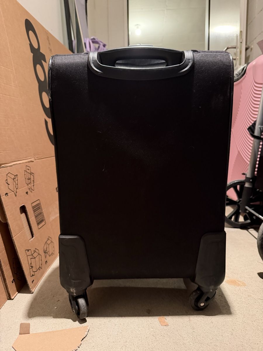 Valigie: Handgepäck Koffer – Usato da Niederhasli venduto da secondhand10 2