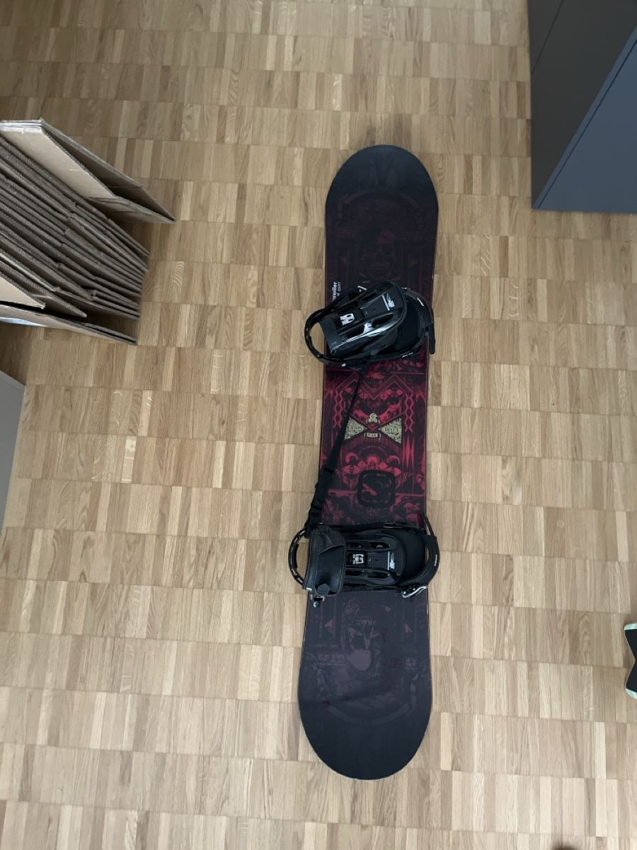 Boards: Snowboard Burton Deuce Wide 153 cm mit Bindung – D'occasion à Zofingen par Tb117