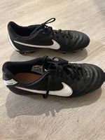 Fussball-Schuhe