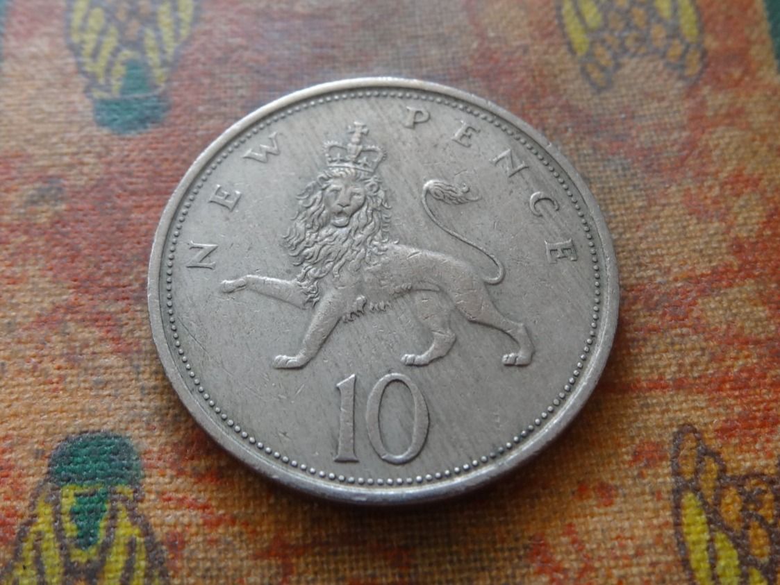 Tutti le monete: ROYAUME-UNI  10 Pence  1976 – Usato da Romanel-sur-Lausanne venduto da Swift13 1