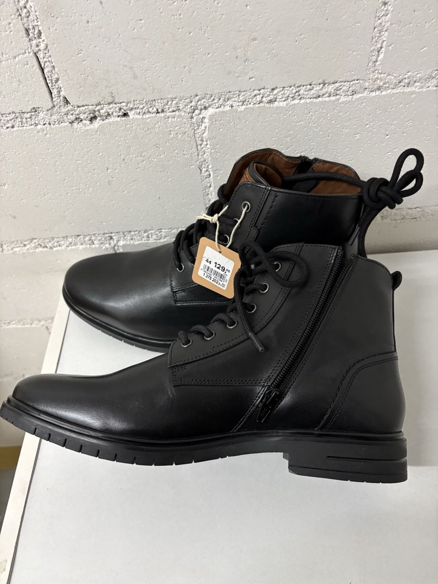Wunderschne Schuhe Von Varese Bild