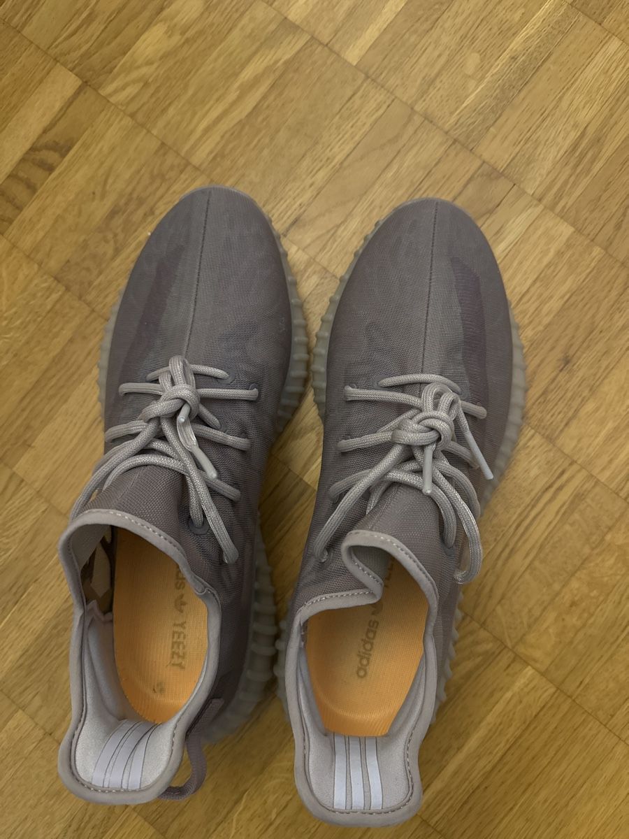 Adidas Herrenschuhe: Adidas Yeezy boost 350 V2 mono mist – Gebraucht aus Maienfeld von DK3 3