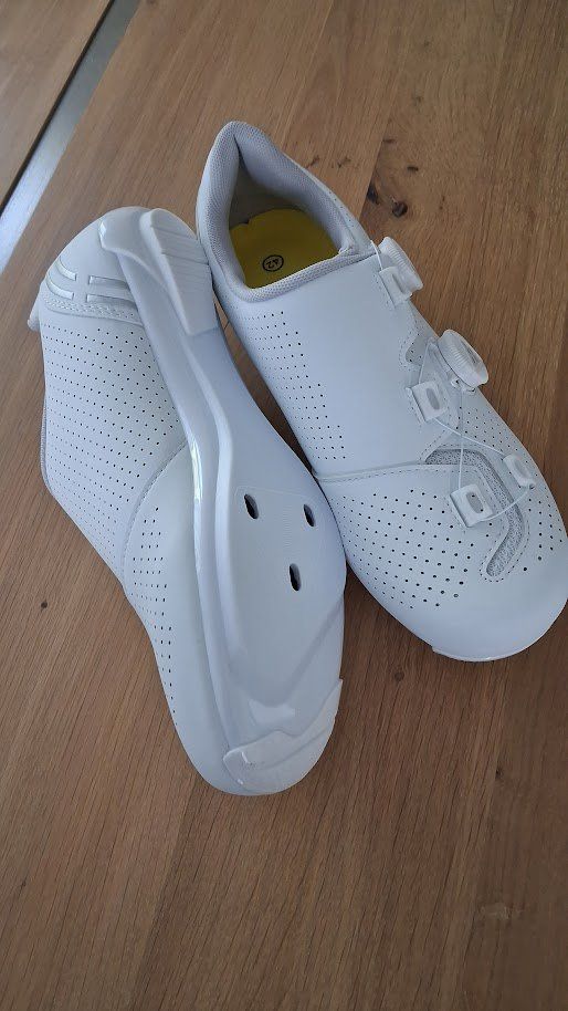 Herrenschuhe: UNISEX RADRENNSCHUHE GR. 42 – Neu und originalverpackt aus Tann von elolecig