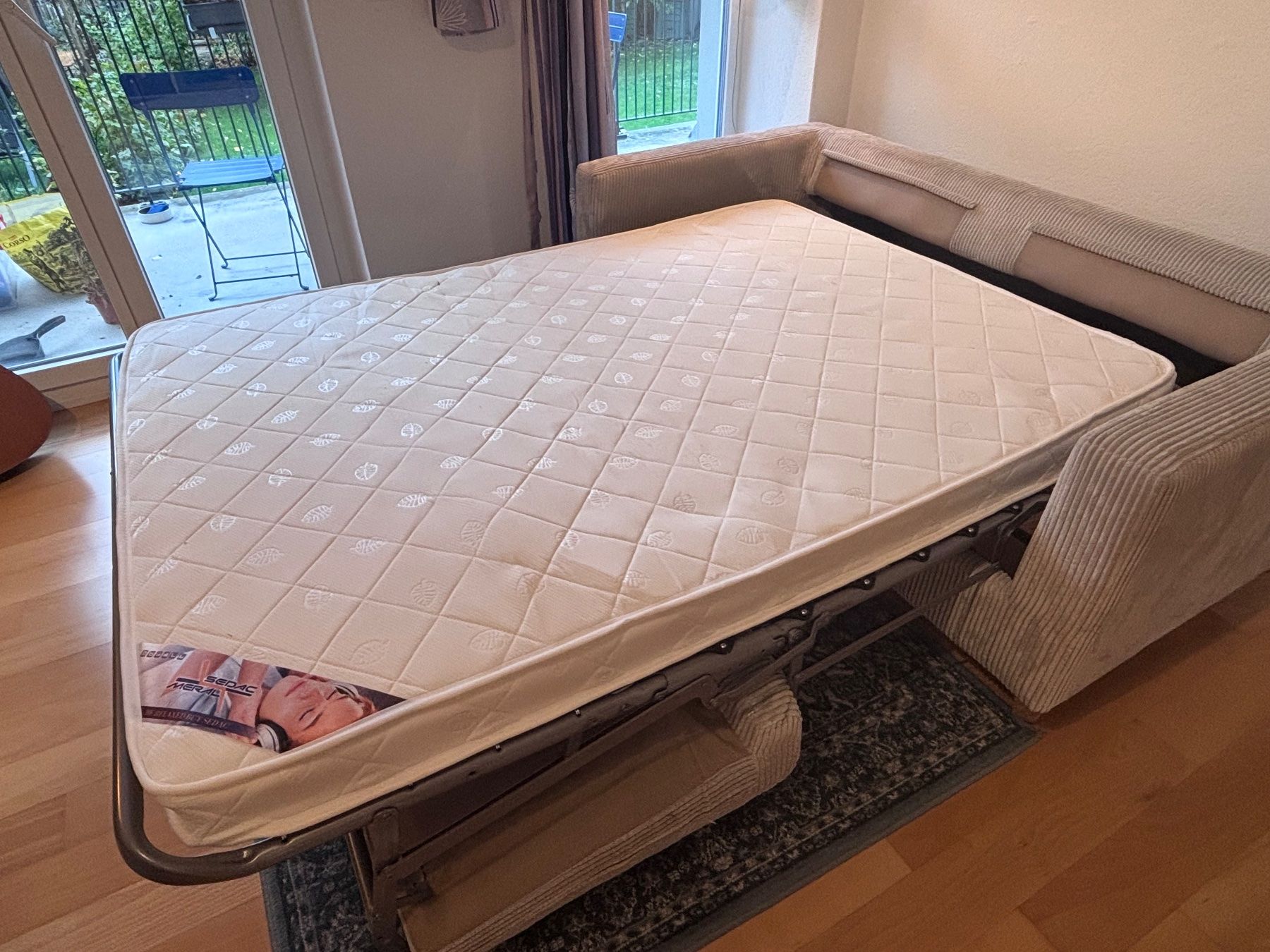 Maisons du monde Sofas: Corduroy sofa bed – D'occasion à Zürich par ral_wbv5 3