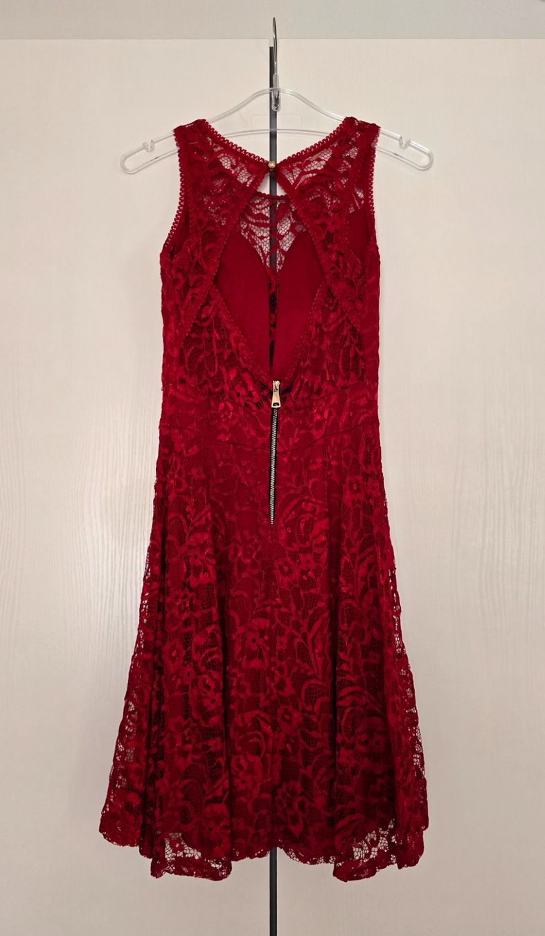 Kleider: Abend- oder Partykleid, Grösse S, NEU – Neu (gemäss Beschreibung) aus Mägenwil von tam_2wvd 1