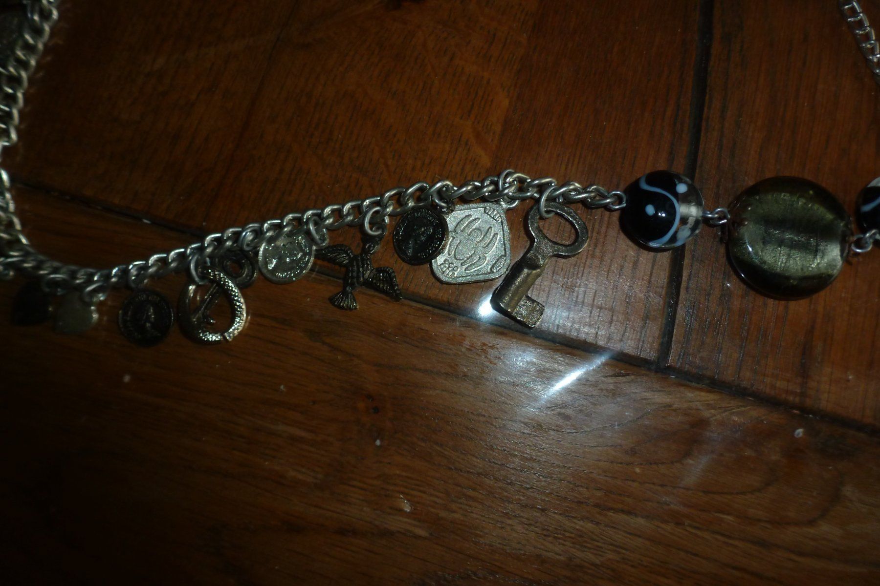 Ketten: Frau Charm Halskette – Gebraucht aus Emmen von newcar4you 1