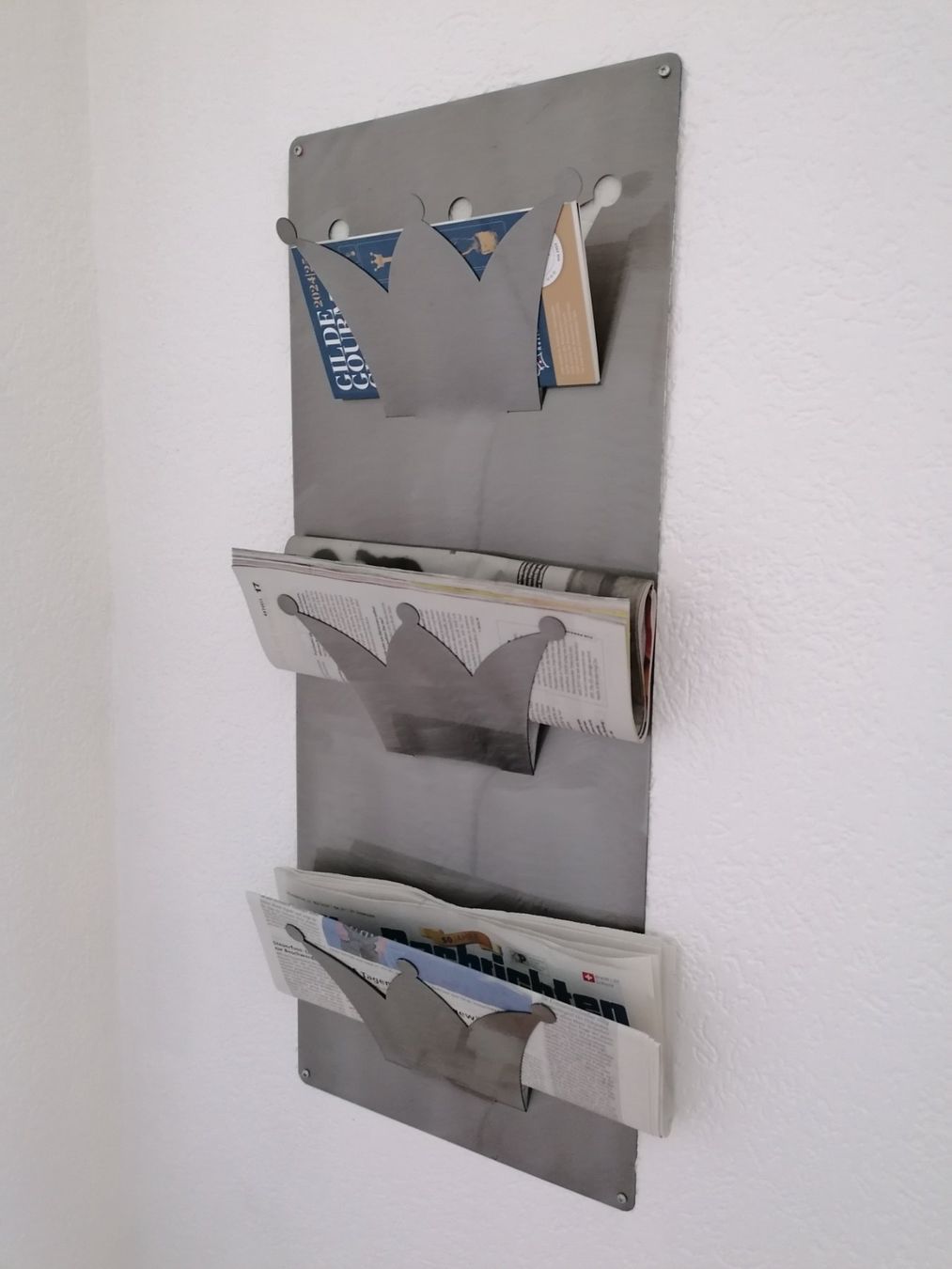 Altro per la casa: Origineller Wand-Zeitschriftenhalter – Usato da St. Margarethen TG venduto da Mapy1