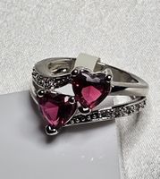 Romantischer Ring mit rotem Zirkonia, Gr.7