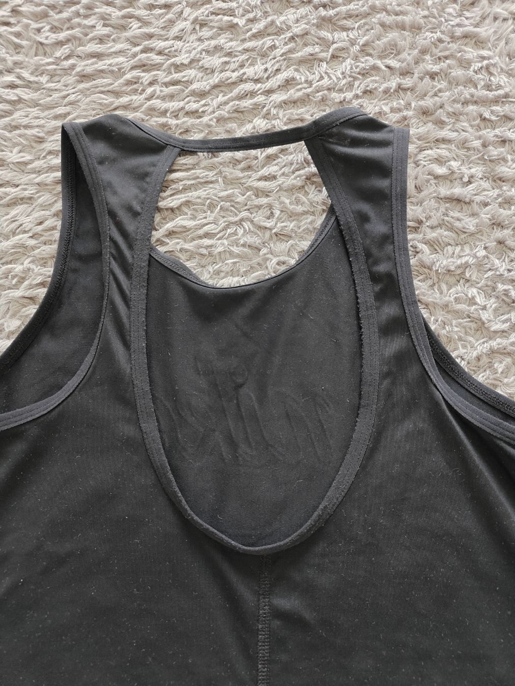 Nike Top: Nike Sport Tanktop – Usato da Pieterlen venduto da Saemelili 3