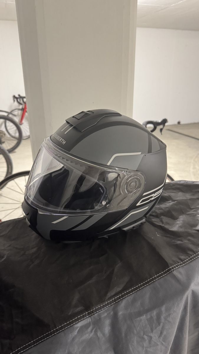 Schuberth Caschi & visiere: Schuberth C5 mit SC2 Kommunikationssystem  – Usato da Eiken venduto da ju.bi