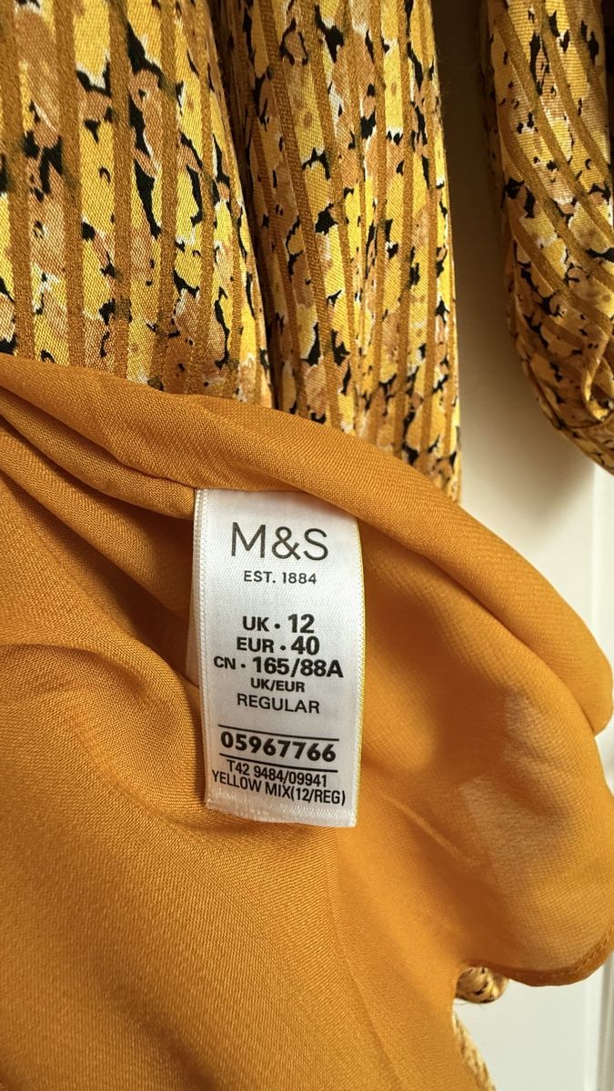 Kleider: Marks & Spencer Mustard Print Maxi Long Dress – Gebraucht aus Corsier-sur-Vevey von Kristina.Nova 4