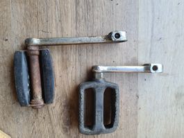 Tretkurbeln Original mit Pedalen