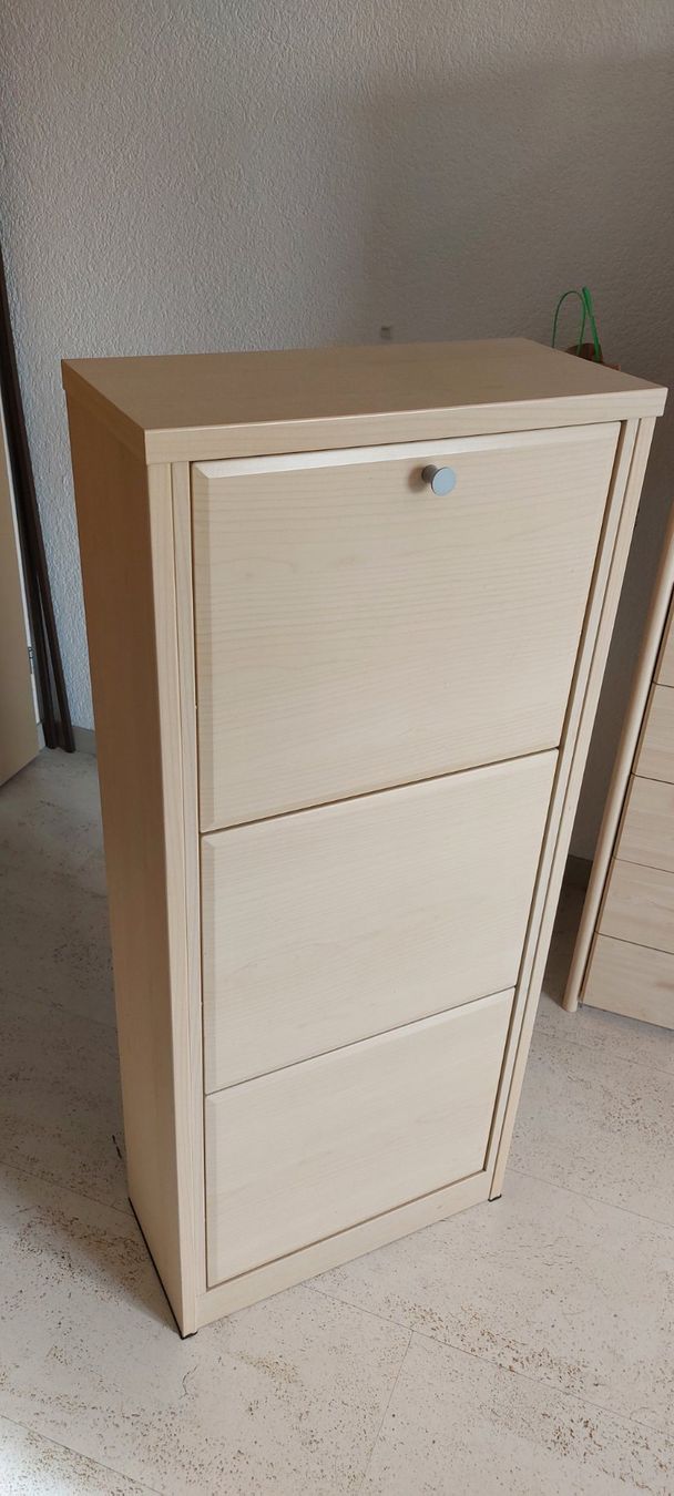 Guardaroba: Schuhschrank – Usato da Horw venduto da Zentral50