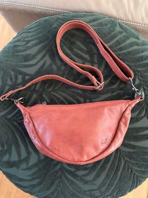 Borse da donna: Tasche Halfmoon Marke 'Bear Design' – Usato da Winterthur venduto da juve1972