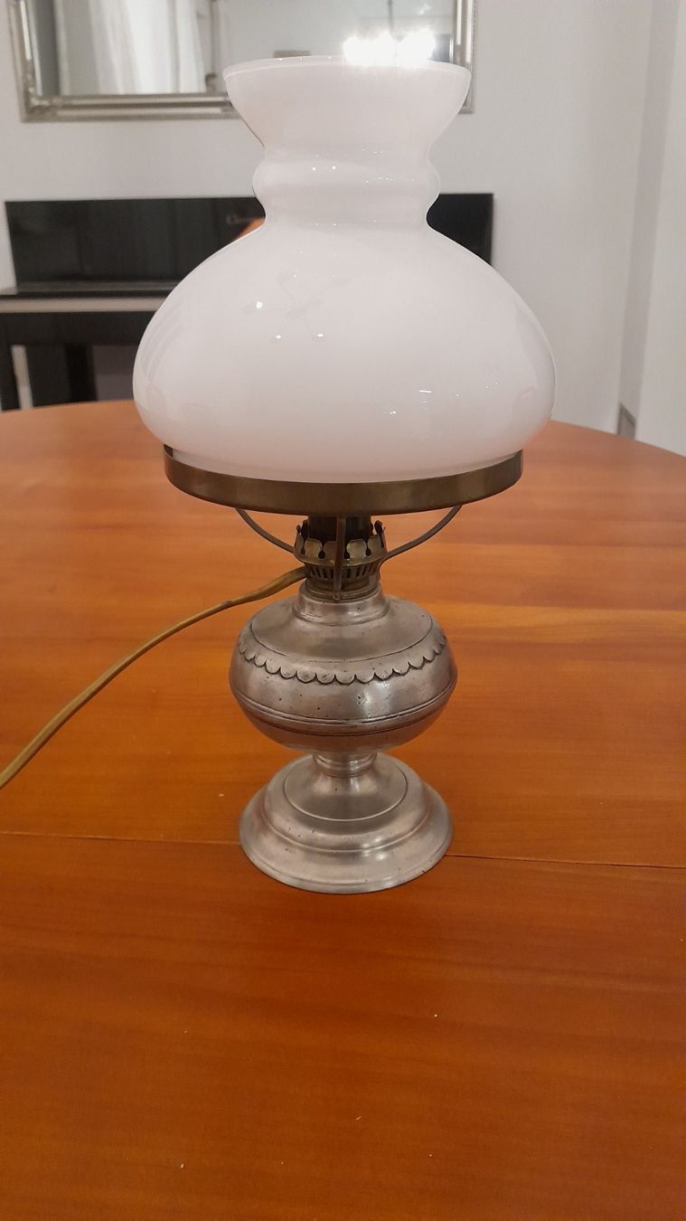 Lampade: Nachttischlampe antik – Usato da Oberriet venduto da Narasi