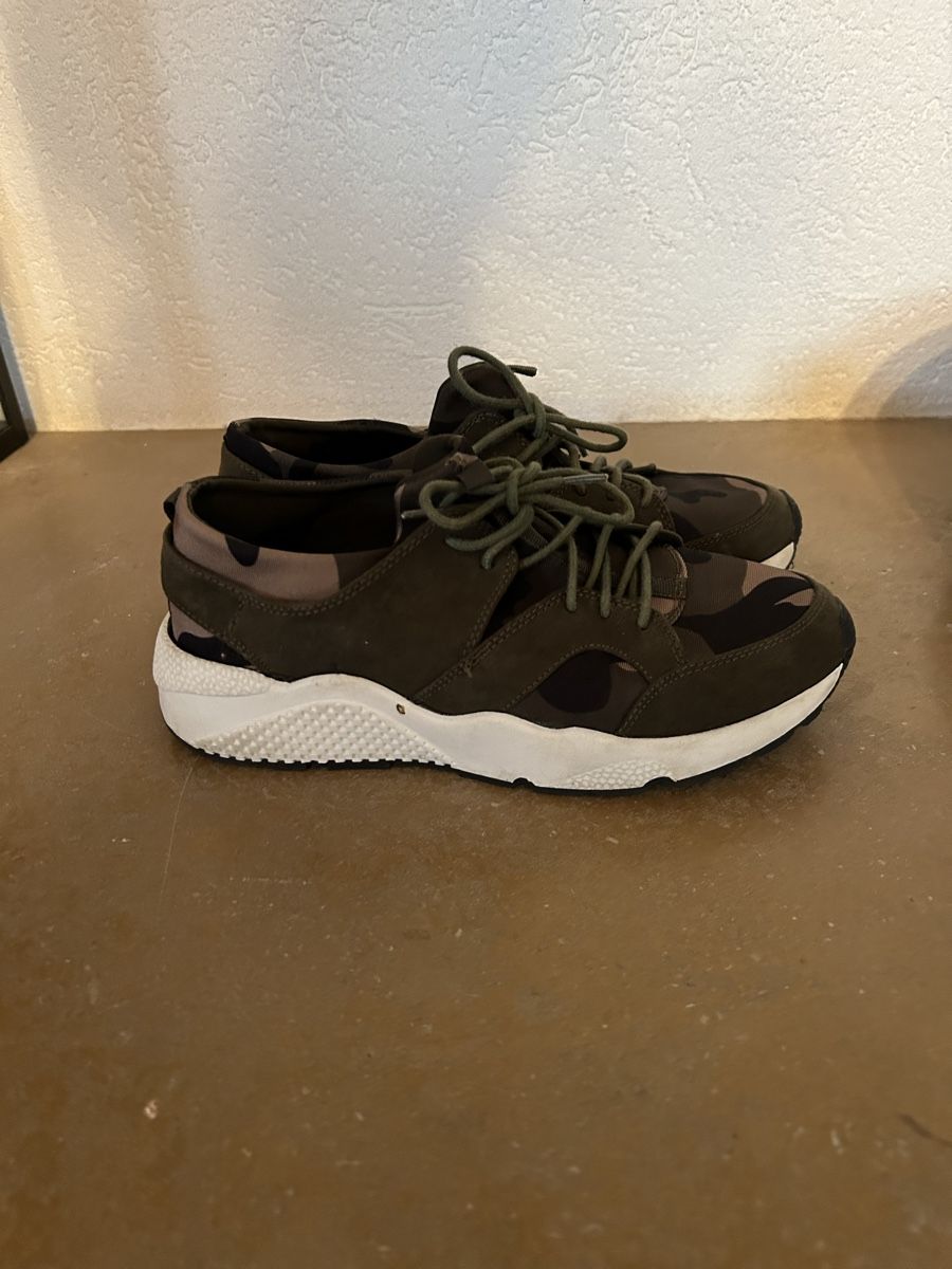 Scarpe da donna: Baskets dame camouflage – Usato da Montsevelier venduto da Batson
