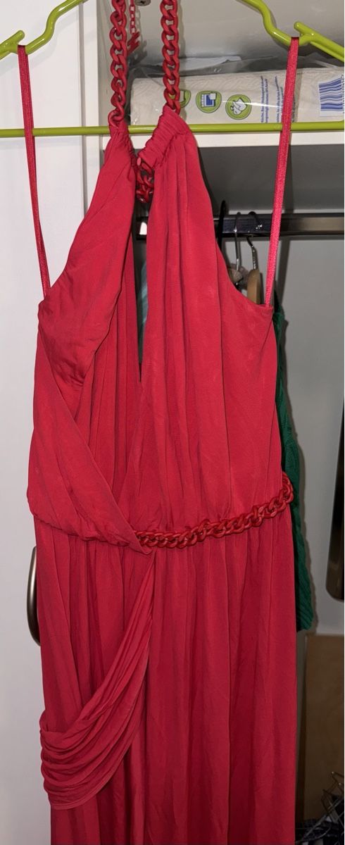 Robes: Robe de cocktail – D'occasion à Lausanne par reb_87rc 1