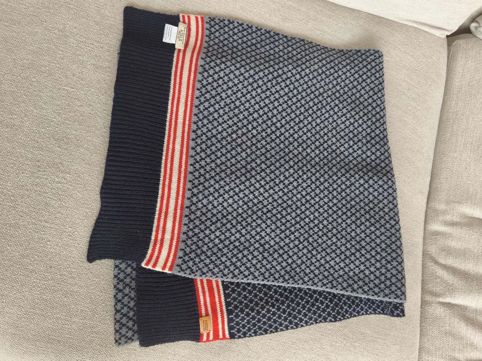 Foulard & Sciarpe: Aigle Schal Wolle gross – Nuovo (secondo la descrizione) da Winterthur venduto da kat_9fqy 4