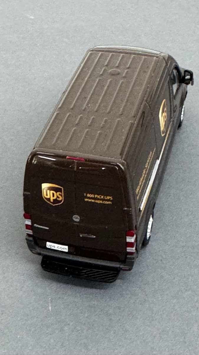 WSI Models Modellini d'auto: Mercedes Sprinter UPS 1:50 WSI – Usato da Luzern venduto da aa43modelcars-Luzern 4